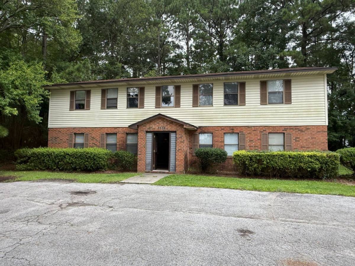 Apartment for rent at 2514 Commerce Rd, Jacksonville, NC 28546