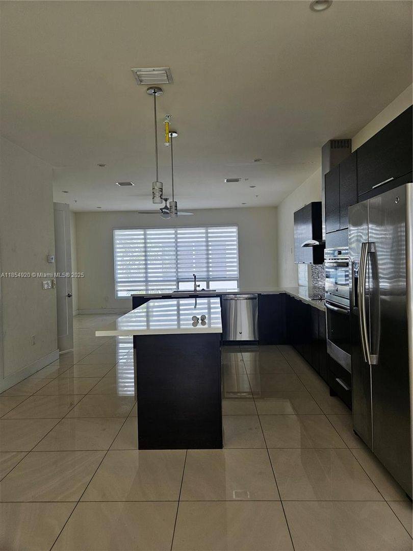 6670 NW 105th Court, Miami, FL 33178