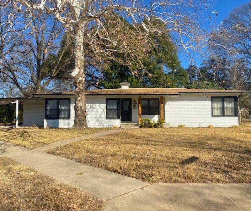 House for rent at 3601 E Brookview Dr, Waco, TX 76710