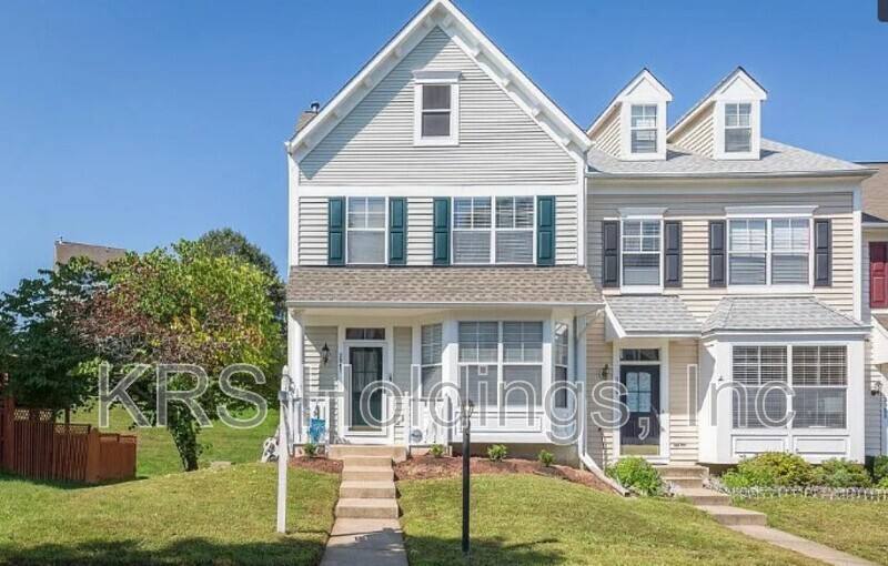 Townhouse for rent at 3947 Hartlake St, Woodbridge, VA 22192