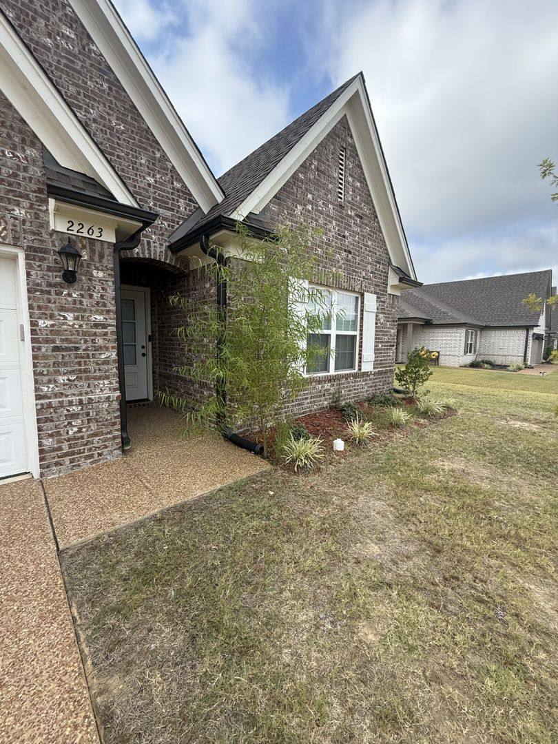 House for rent at 2263 Dela Dr, Southaven, MS 38672