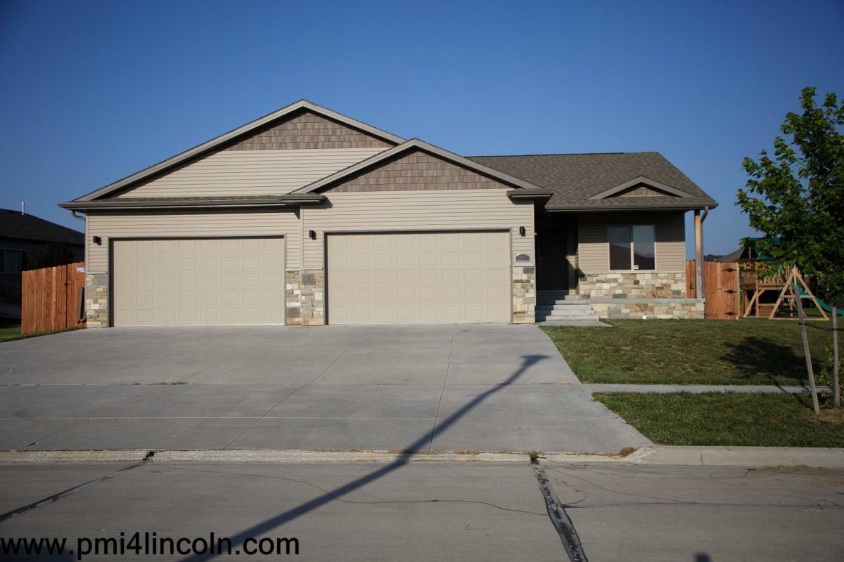 House for rent at 9800 S 72nd St, Lincoln, NE 68516