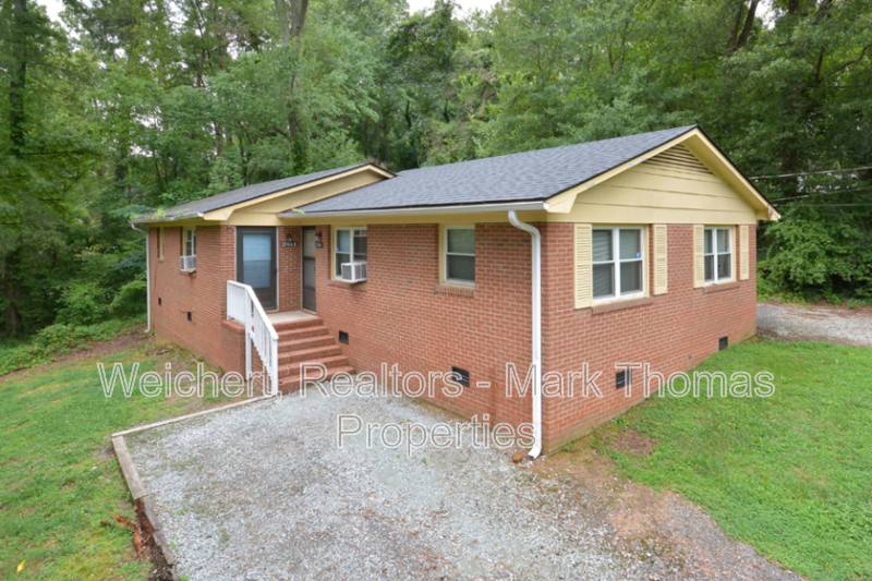 Apartment for rent at 2708 E Main St #A, Durham, NC 27703