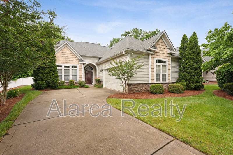 House for rent at 131 Ivy Creek Lane, Mooresville, NC 28115