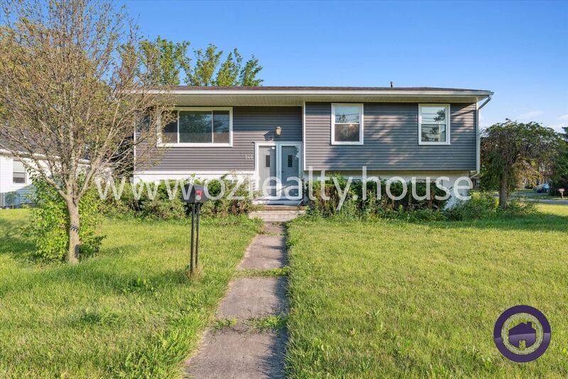House for rent at 546 W S Boundary St, Perrysburg, OH 43551