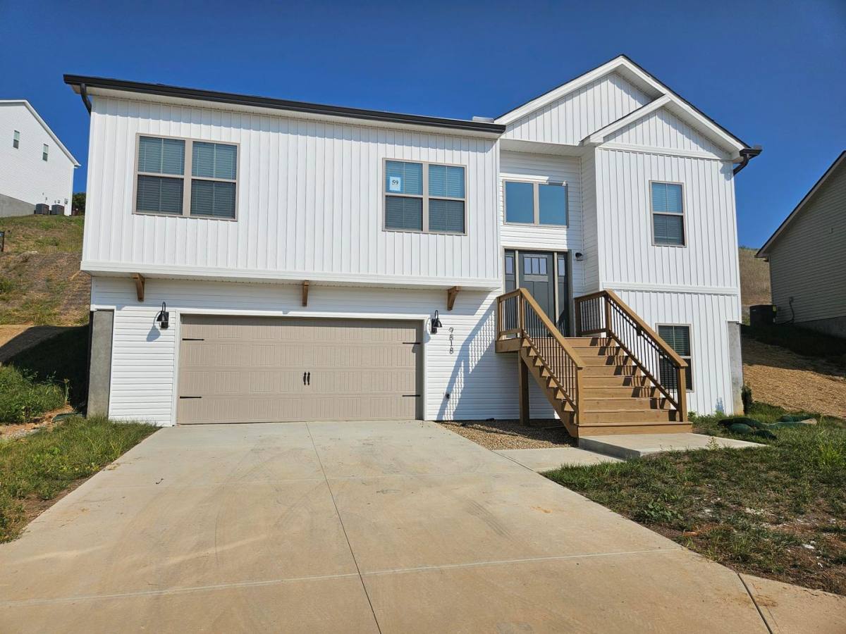 House for rent at 9818 Moon View Way, Knoxville, TN 37931
