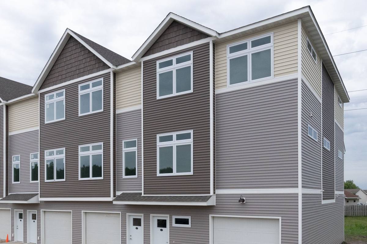 Townhouse for rent at 100 Blue Jay Trail, Mankato, MN 56001