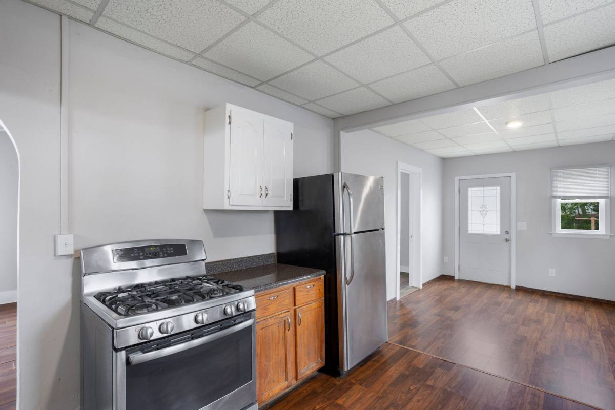 Apartment for rent at 1519 Jefferson St, Oshkosh, WI 54901