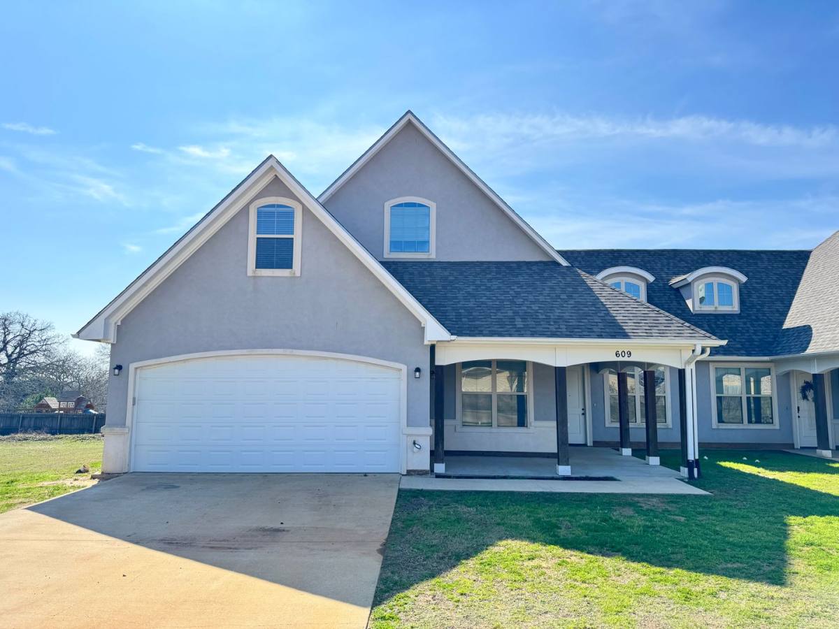 Apartment for rent at 609 Third St, Bullard, TX 75757