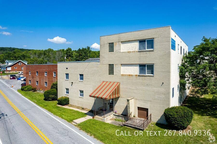 Apartment for rent at 2708 Wehnwood Rd, Altoona, PA 16601