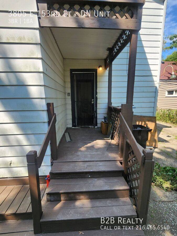 Apartment for rent at 3805 E 153rd St, Cleveland, OH 44128