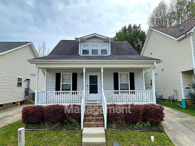 House for rent at 113 Cliffdale Rd, Holly Springs, NC 27540