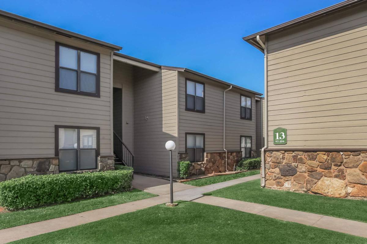 Apartment for rent at 2401 NW 122nd, Oklahoma City, OK 73120