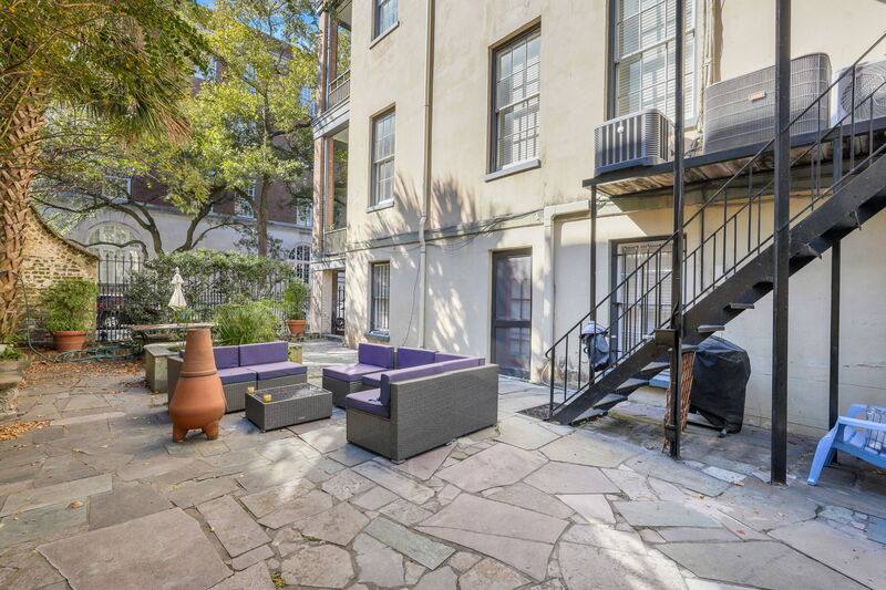 Apartment for rent at 112 E Harris St #404, Savannah, GA 31401