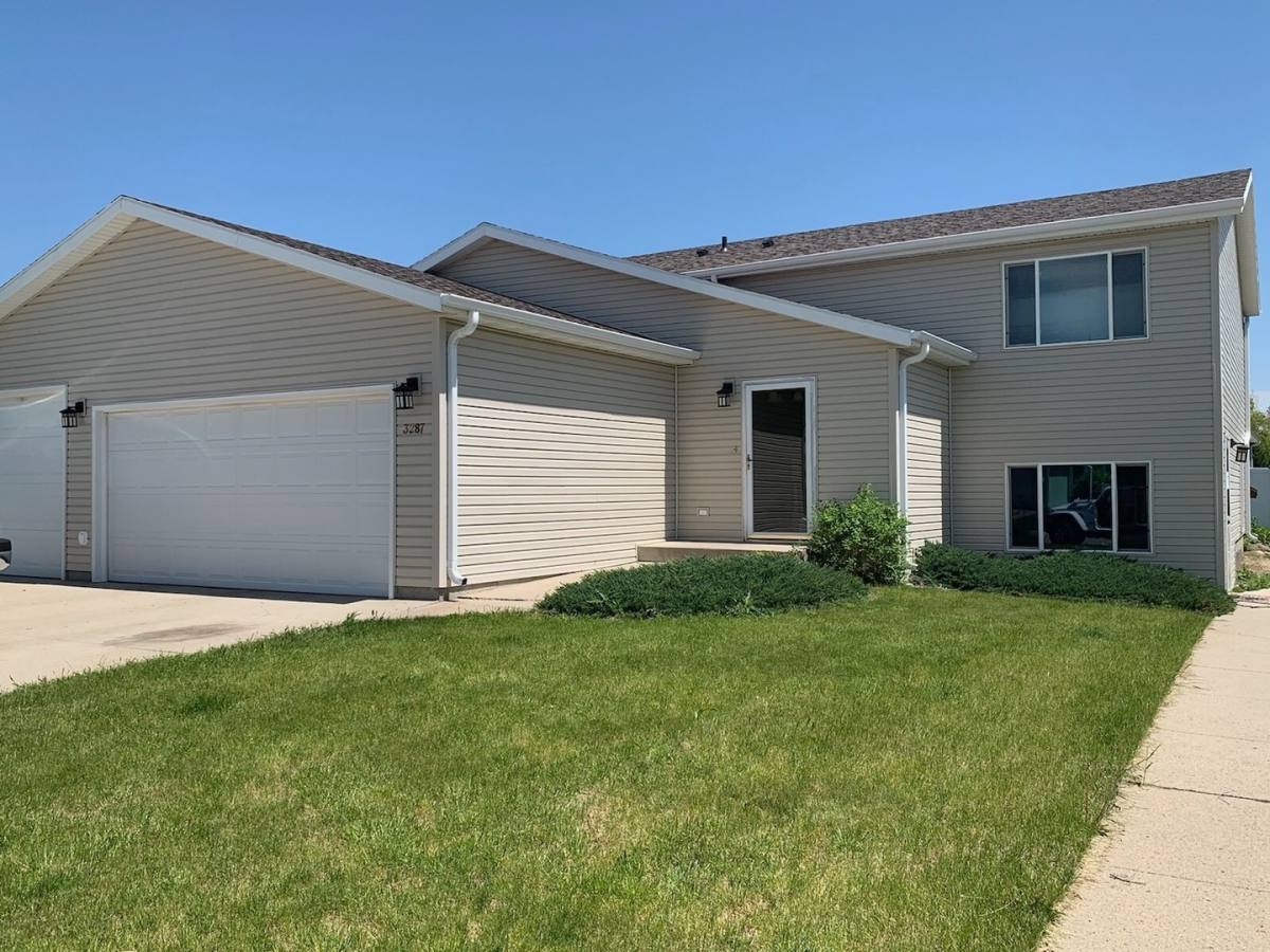 Apartment for rent at 3287 Bethany Loop, Bismarck, ND 58501