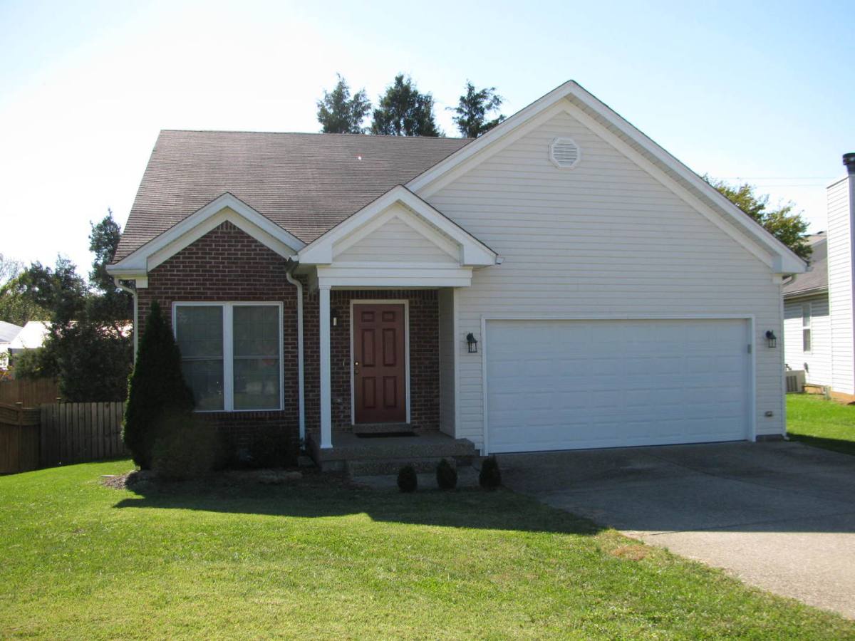 House for rent at 1606 Cedar Springs Court, La Grange, KY 40031