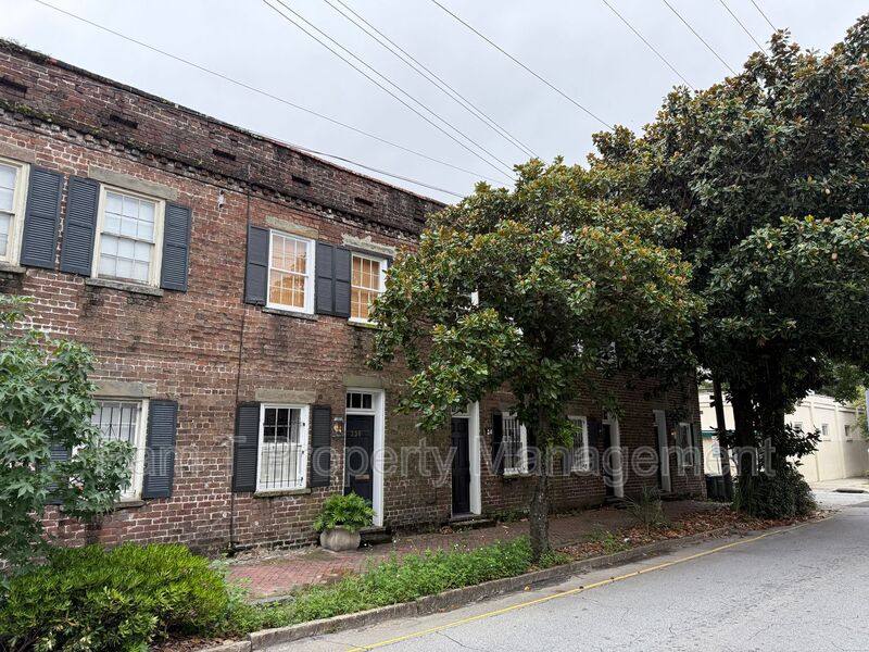 House for rent at 240 Price St, Savannah, GA 31401