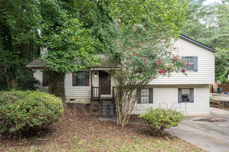 House for rent at 3038 Courtney Dr, Marietta, GA 30060