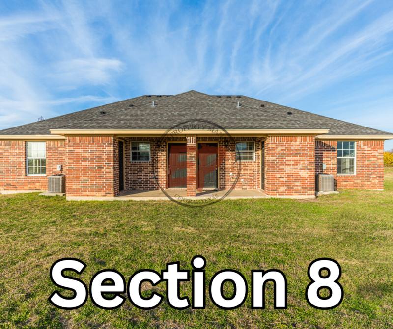 Apartment for rent at 2824 Jerry Mashek Dr #2, West, TX 76691