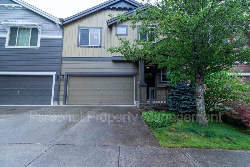 Townhouse for rent at 3134 NW 46th Ave, Camas, WA 98607