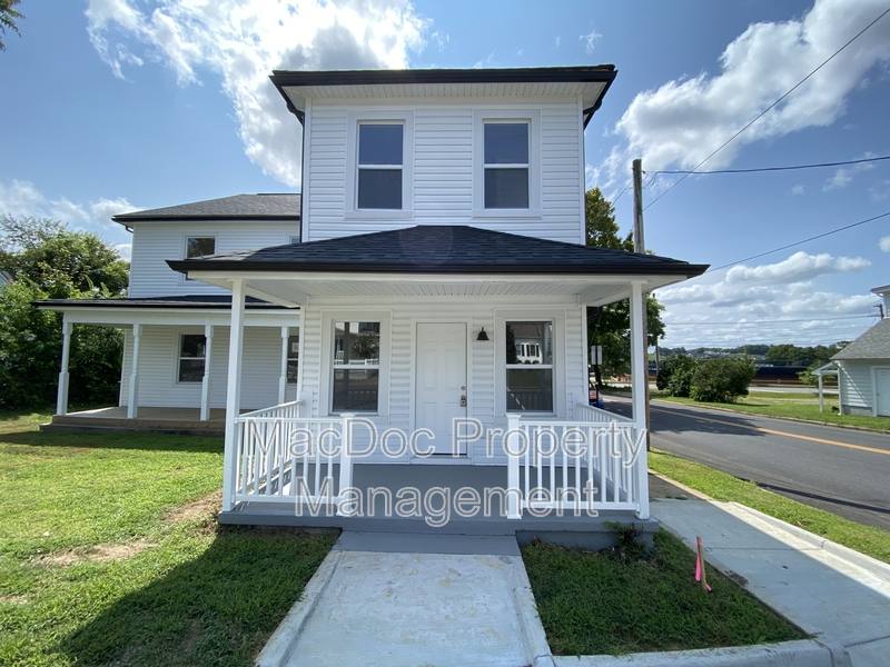Apartment for rent at 1424 William St #A, Fredericksburg, VA 22401