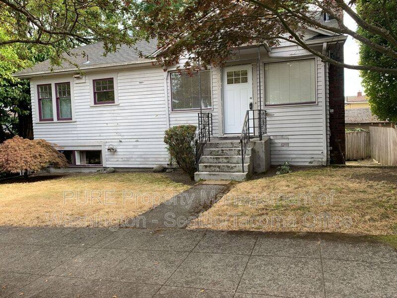 House for rent at 2207 N 39th St, Seattle, WA 98103