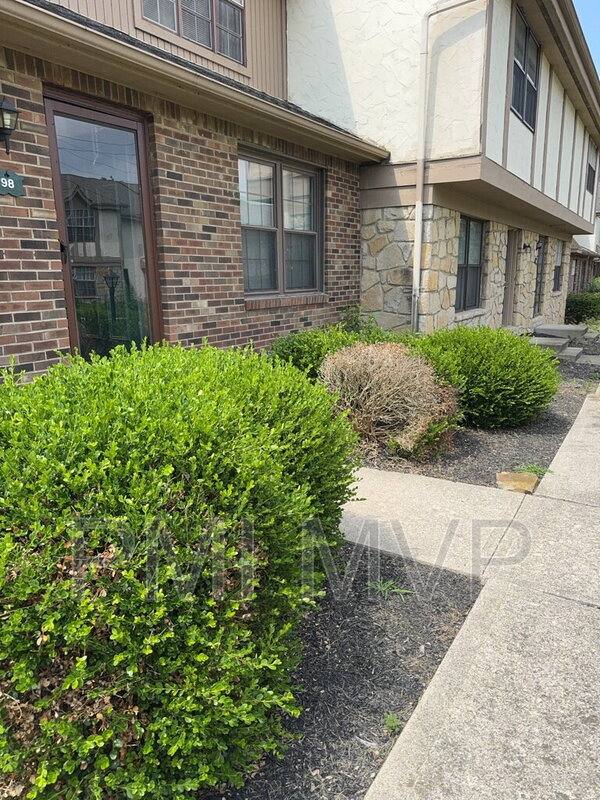 House for rent at 98 W Stornoway Dr, Columbus, OH 43213