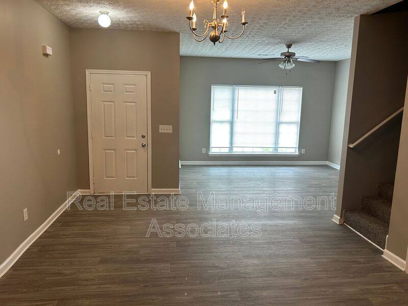 Townhouse for rent at 1733 Carrington Dr, Griffin, GA 30224