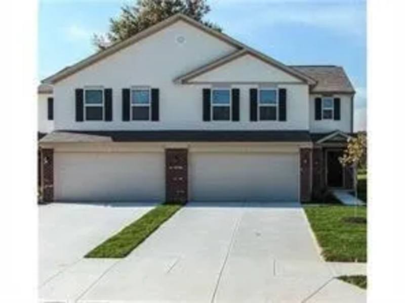 1232 Topp Creek Dr, Indianapolis, IN 46214
