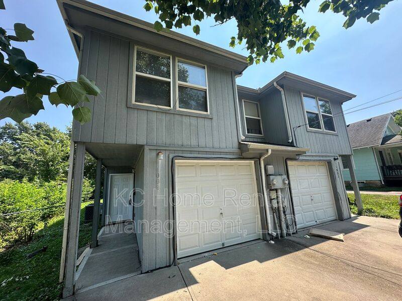 Apartment for rent at 1001 S Hocker Ave, Independence, MO 64050