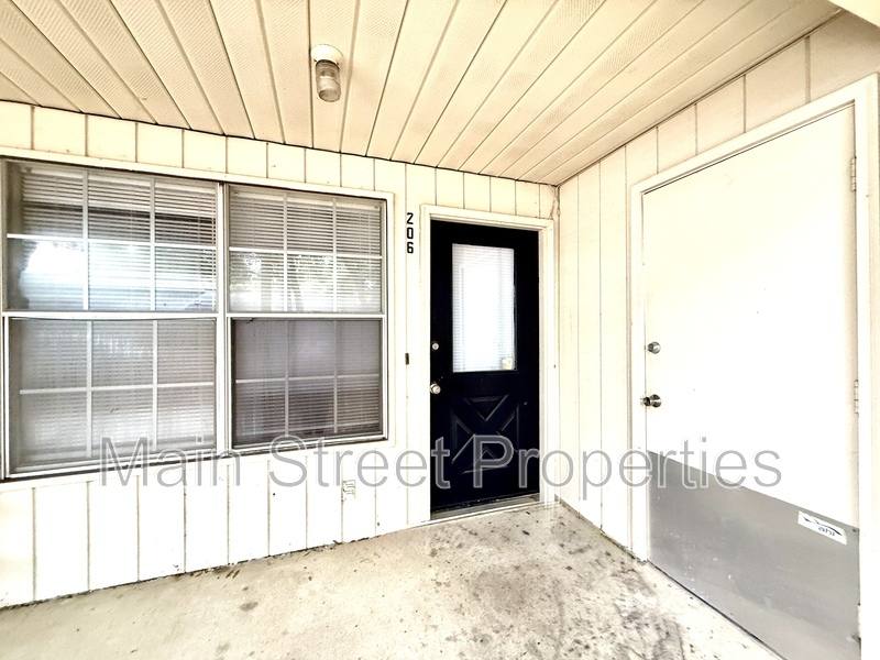 Apartment for rent at 6288 Hamilton Bridge Rd #206, Milton, FL 32570