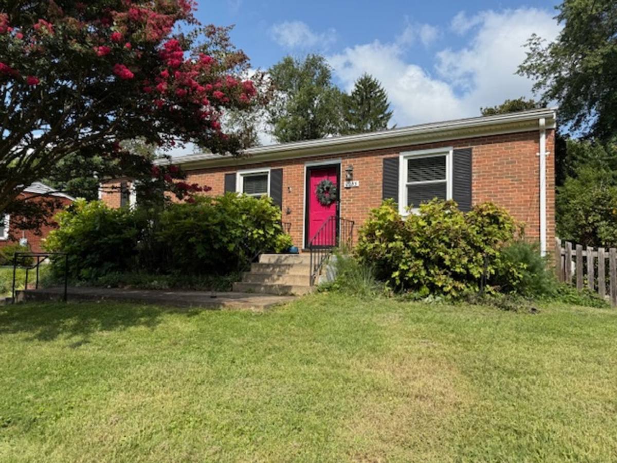 House for rent at 2233 Banbury St, Charlottesville, VA 22901
