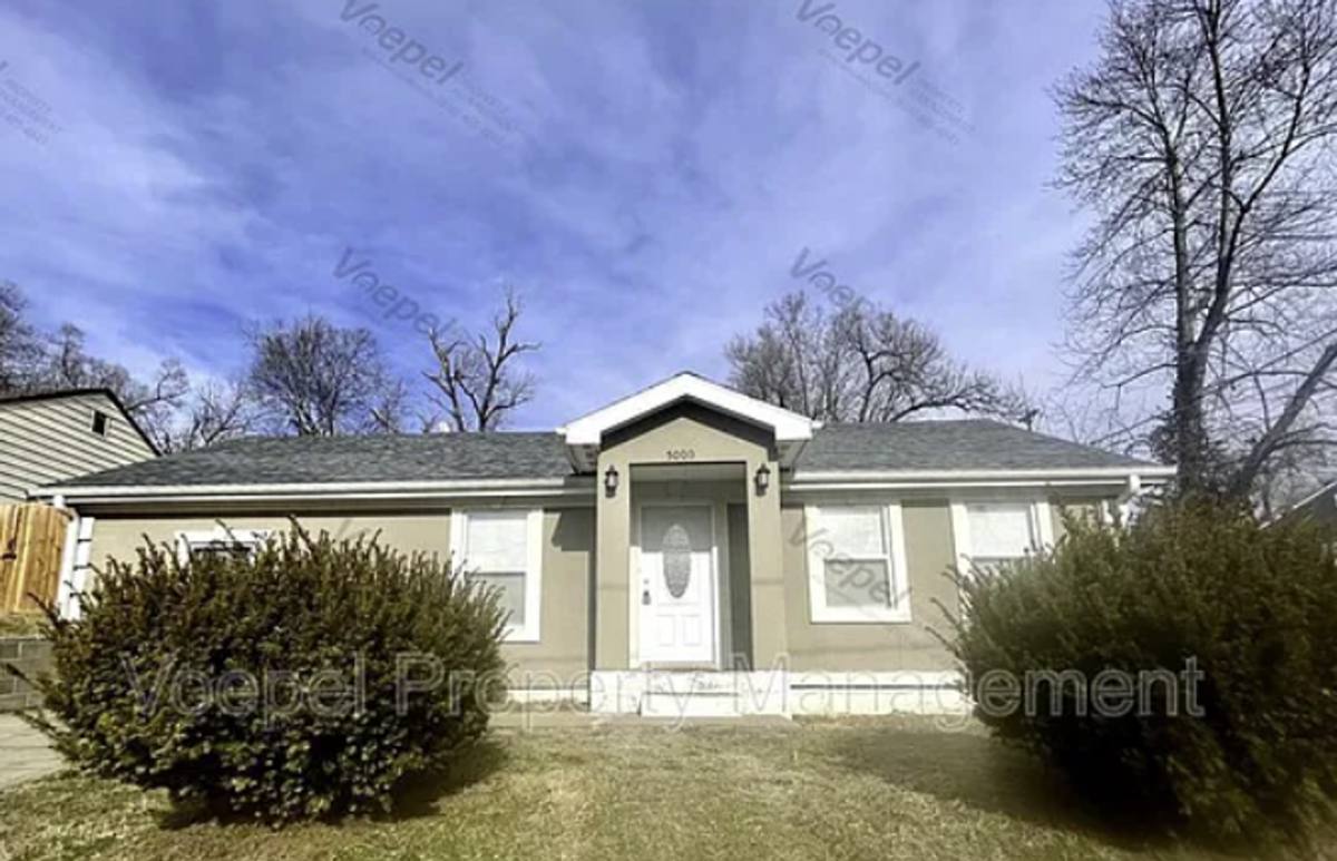 House for rent at 5000 Walker Ave, Kansas City, KS 66102