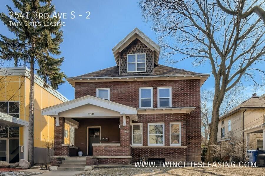 Townhouse for rent at 2541 3rd Ave S #2, Minneapolis, MN 55404