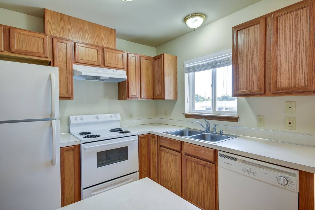 Condo for rent at 1661 NE 16th Ave, Oak Harbor, WA 98277