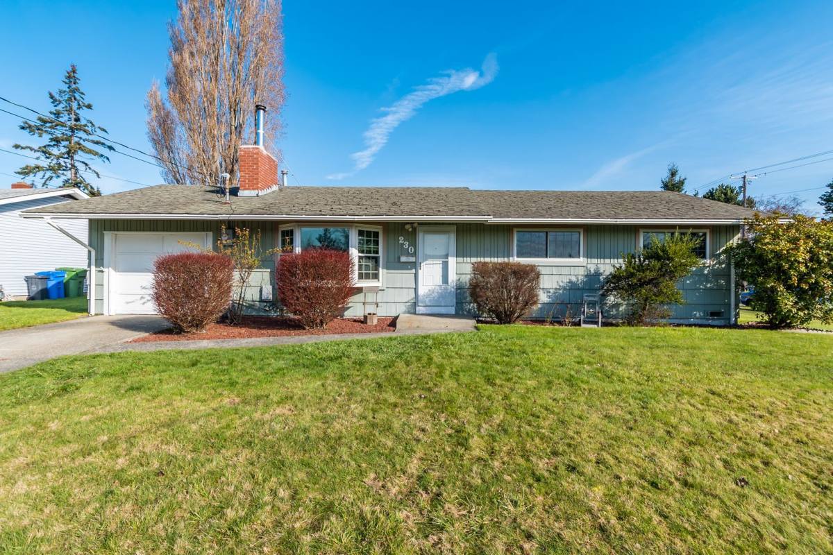 House for rent at 230 SW 10th Ave, Oak Harbor, WA 98277