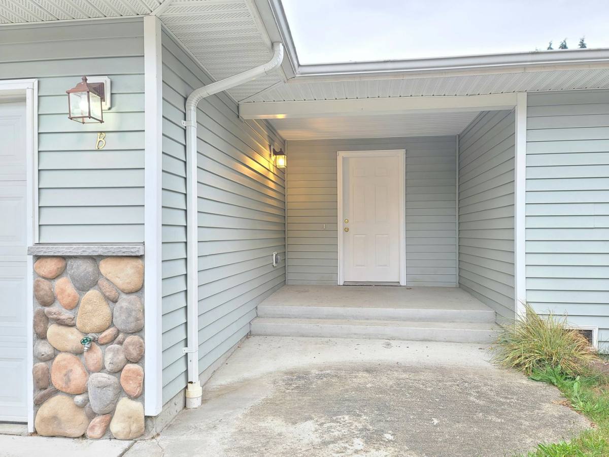 House for rent at 5953 Grove St, Marysville, WA 98270