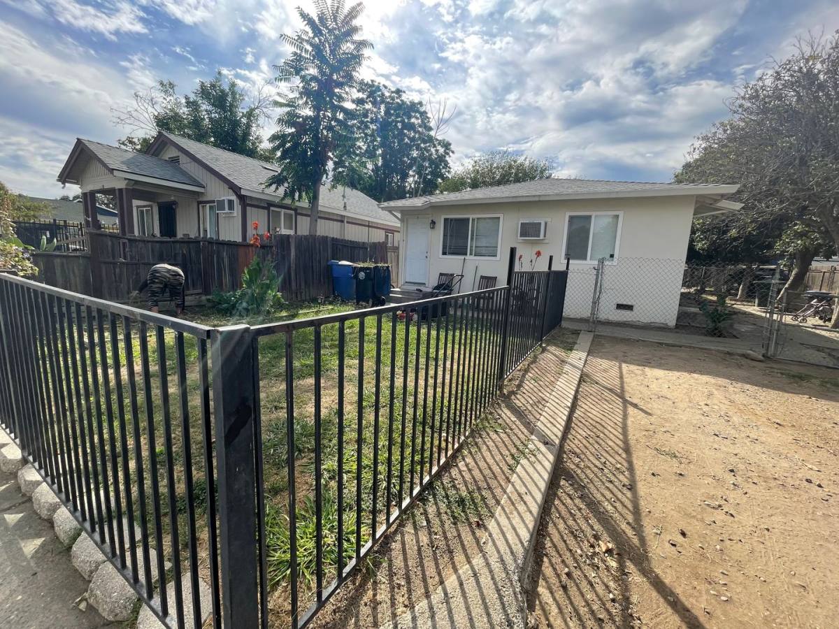Apartment for rent at 440 - 444 Harding Ave, Sacramento, CA 95833