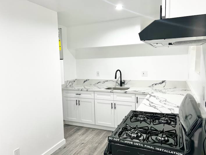 Apartment for rent at 5495 Atlantic Ave #15, Long Beach, CA 90805