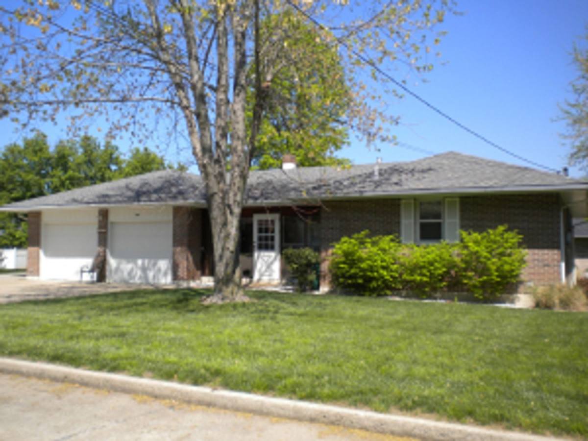 House for rent at 407 Meadowmere Dr, Ashland, MO 65010