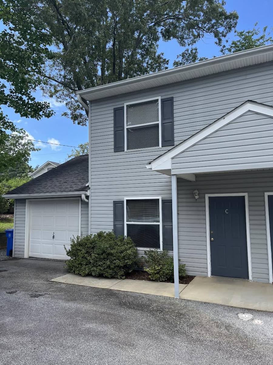Townhouse for rent at 1297 N Main St #C, Hendersonville, NC 28792