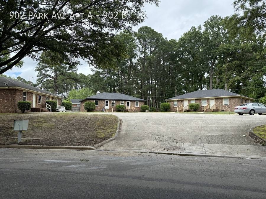 Apartment for rent at 902 Park Ave #A, Wilson, NC 27893