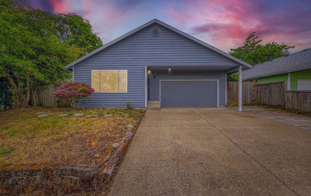House for rent at 13922 SE Cora St, Portland, OR 97236