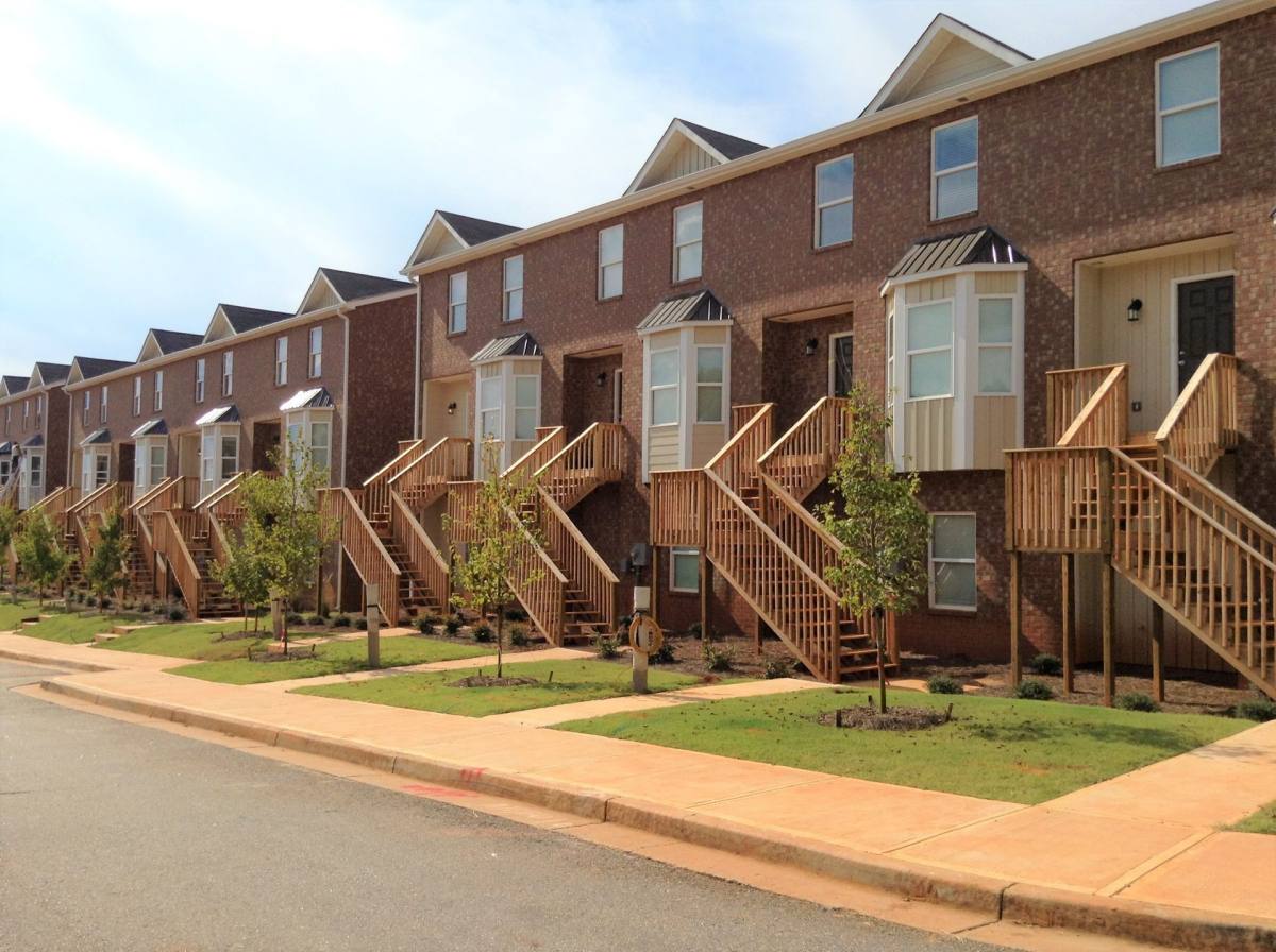 Apartment for rent at 233 Whitehall Rd, Athens, GA 30605