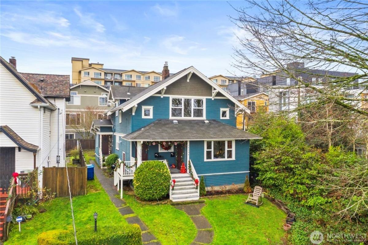 Townhouse for rent at 1735 24th Ave, Seattle, WA 98122