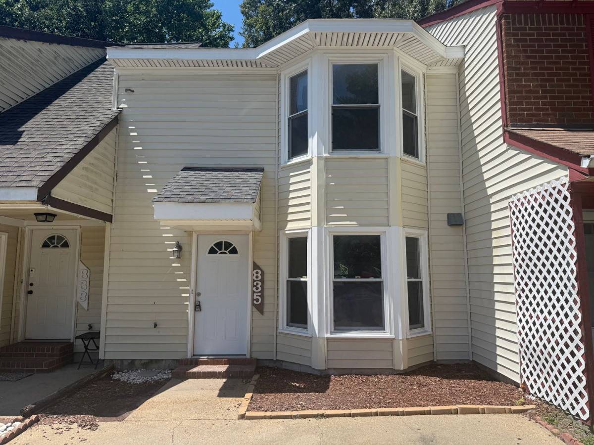 835 Tuition Court, Virginia Beach, VA 23462