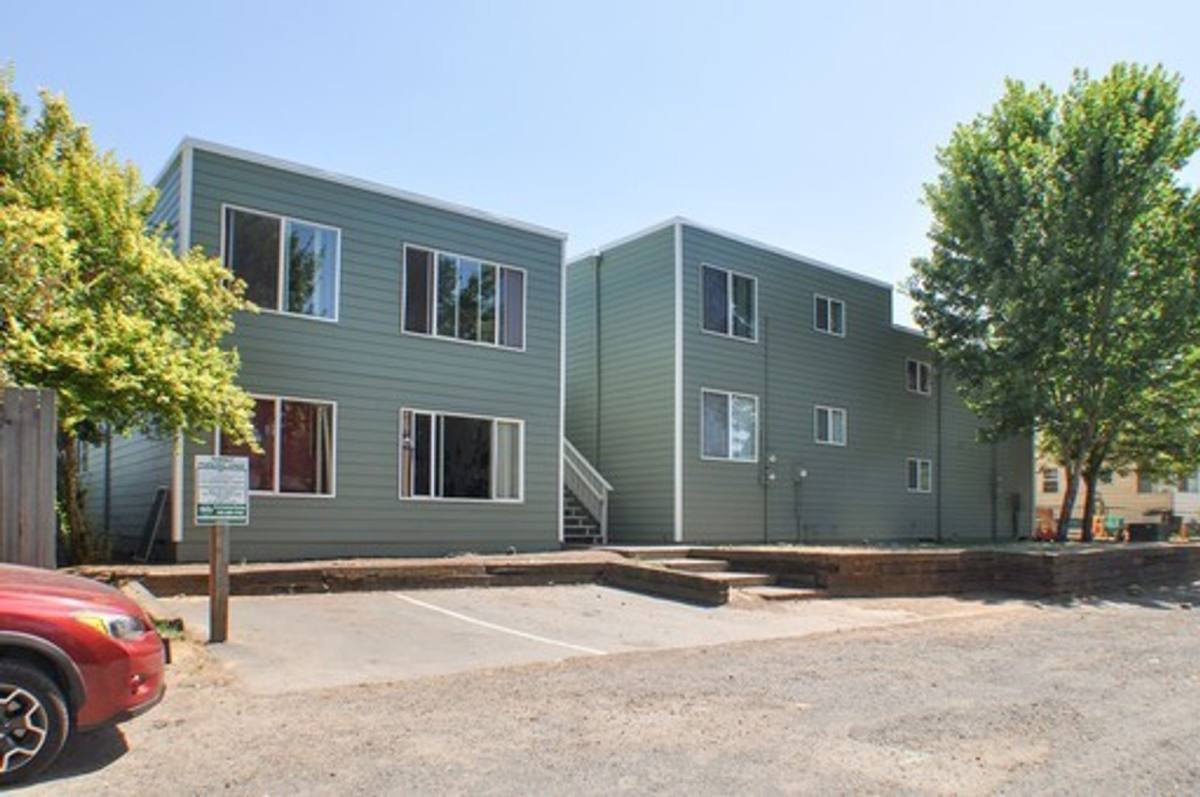 Apartment for rent at 8415 N Fessenden St, Portland, OR 97203