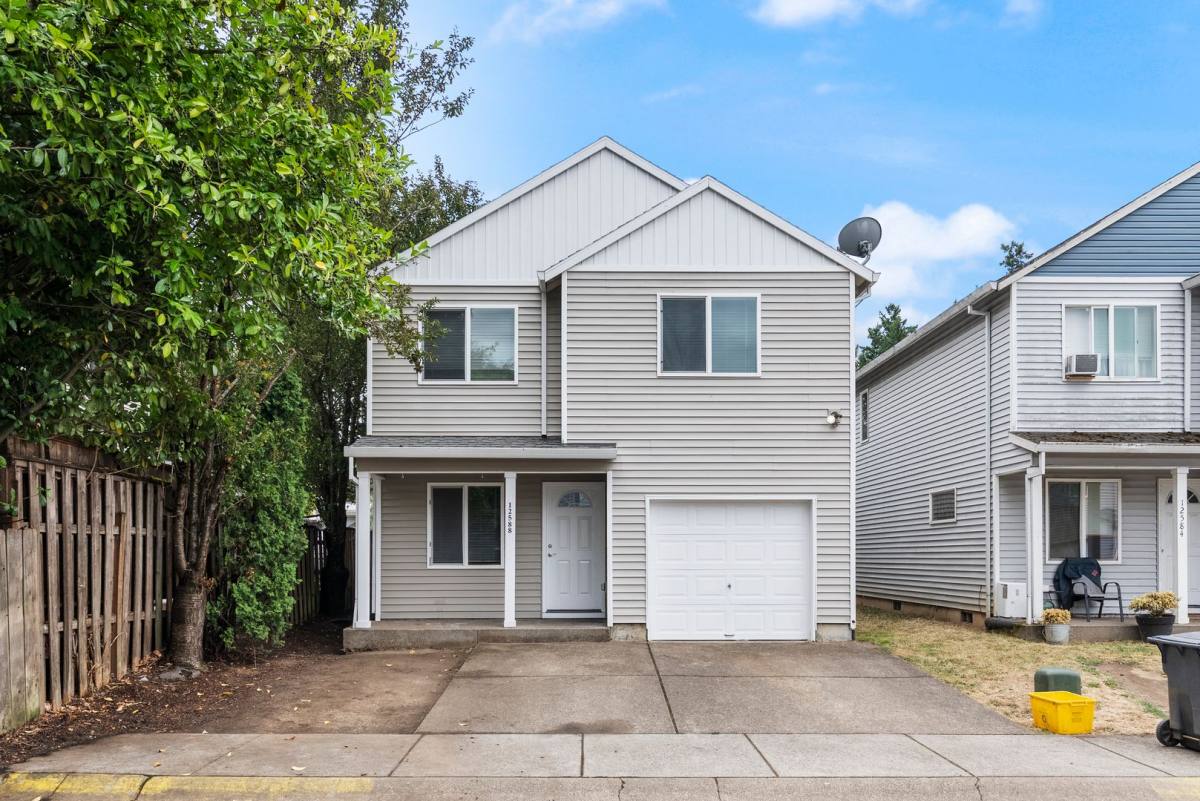 House for rent at 12588 SE Ramona St, Portland, OR 97236