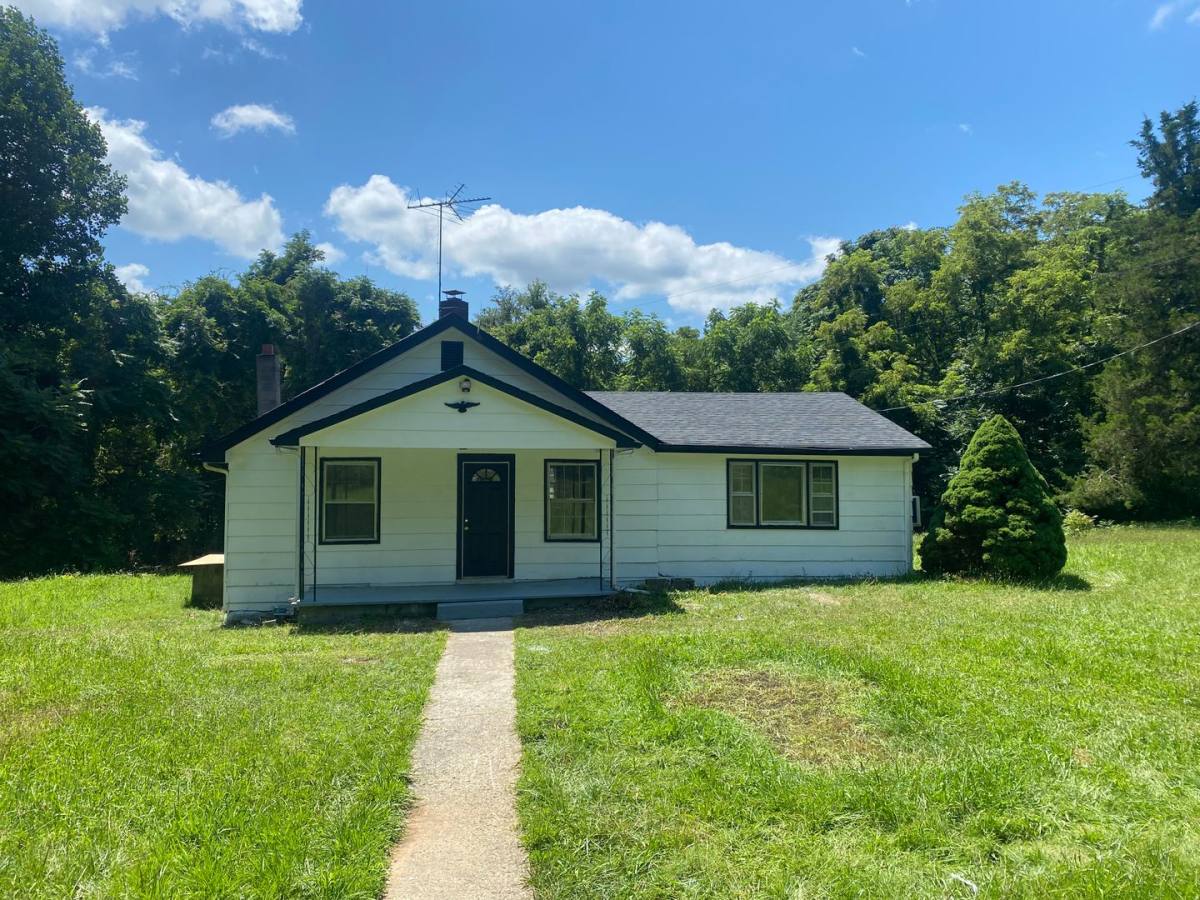 House for rent at 4970 Reedy Spring Rd, Spout Spring, VA 24593