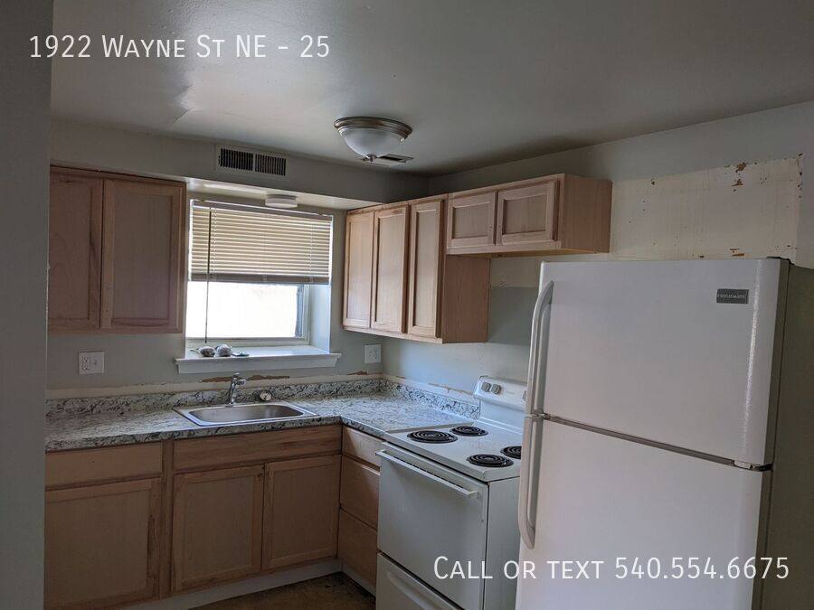 Apartment for rent at 1922 Wayne St NE #25, Roanoke, VA 24012